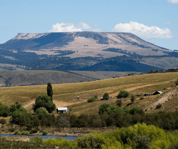 Meseta Batea Mahuida Tour China Muerta - Icalma